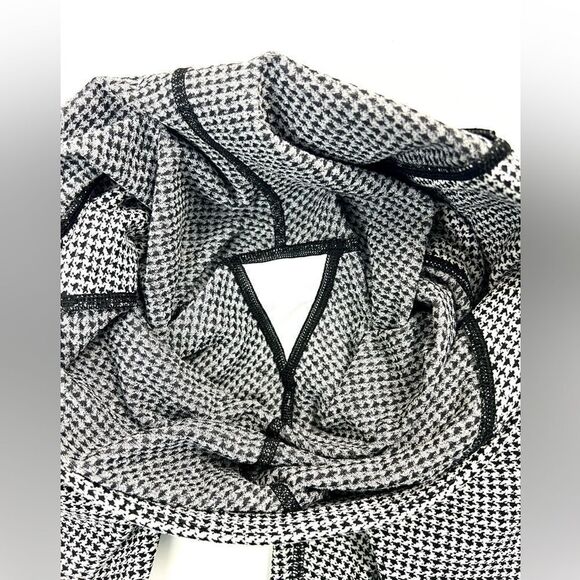 Lululemon Speed Up Tight “Full- On Luxtreme 28” - Picture 9 of 10